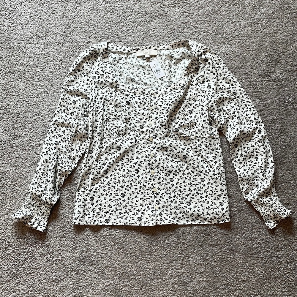 LOFT black and white blouse
